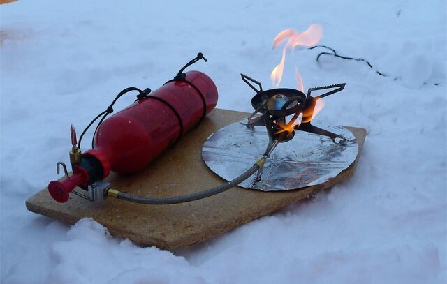 ​​​​​​​Å bruke en brenner med flytende drivstoff er nesten like enkelt som med gass, så lenge du kan det. 